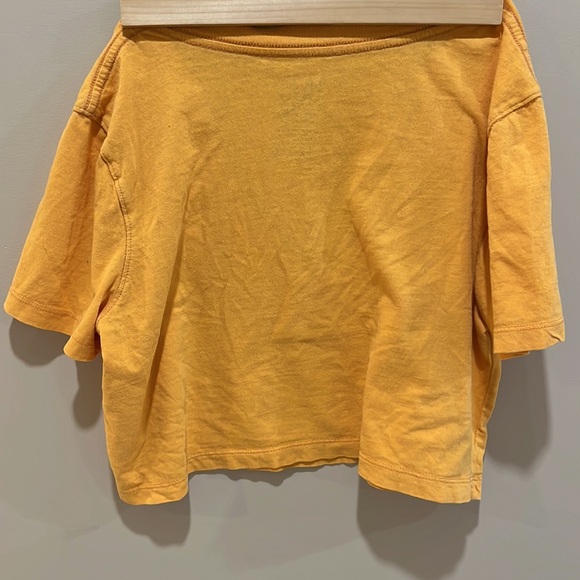 Urban Outfitters Cropped V-neck - Picture 2 of 3